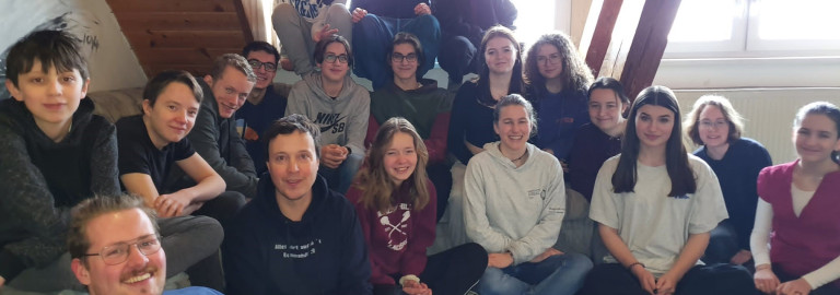 slider_gruppenfoto_fruehjahrskonvent_2023_ej_cham
