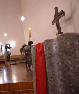 Altar der Versöhnungskirche Neunburg
