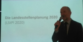 Johannes Gründwald bei der Dekanatssynode